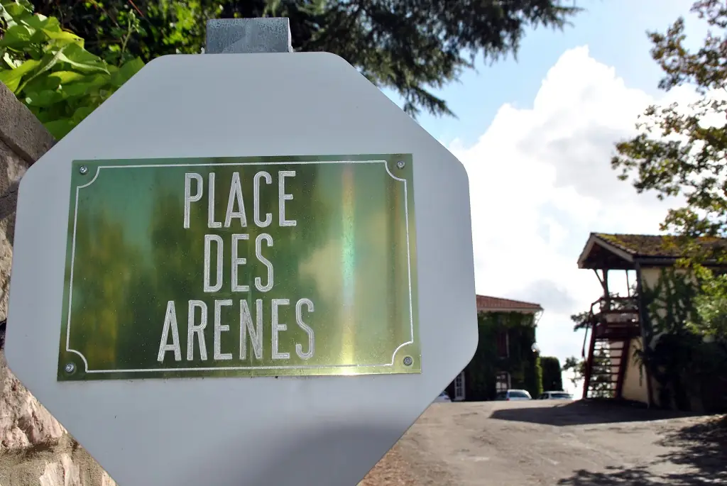 Arènes de Baigts