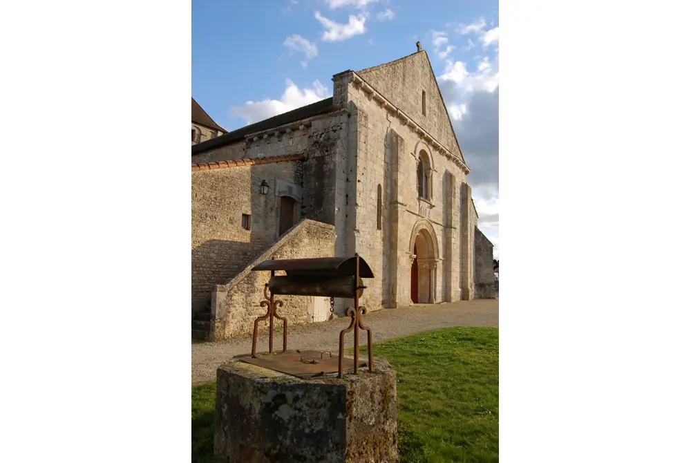 Église Saint-Pierre d'Usson