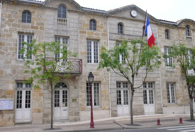 Bâtiment de la Mairie de Castres Gironde