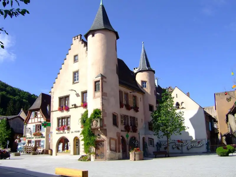 Pharmacie de la tour / ancienne mairie de Sainte-Marie-aux-Mines Alsace