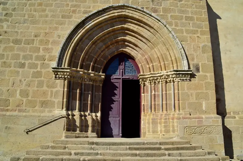 Eglise Saint-Denis-de-Jouhet