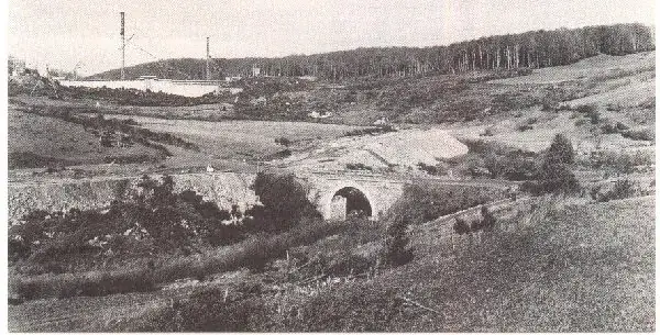 Lac de Pareloup-barrage