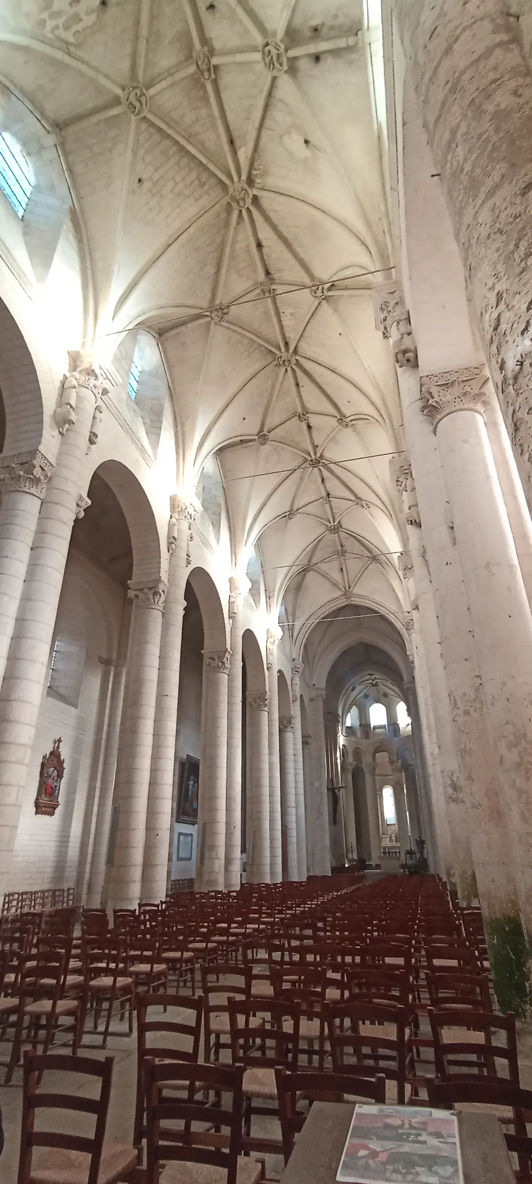 L'église abbatiale Saint-Pierre