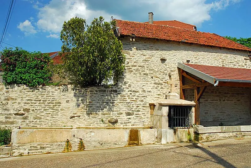 Lavoir 1 de Verseilles-le-Haut