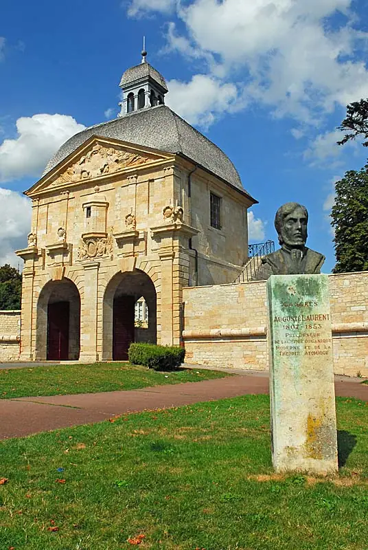 Porte des Moulins