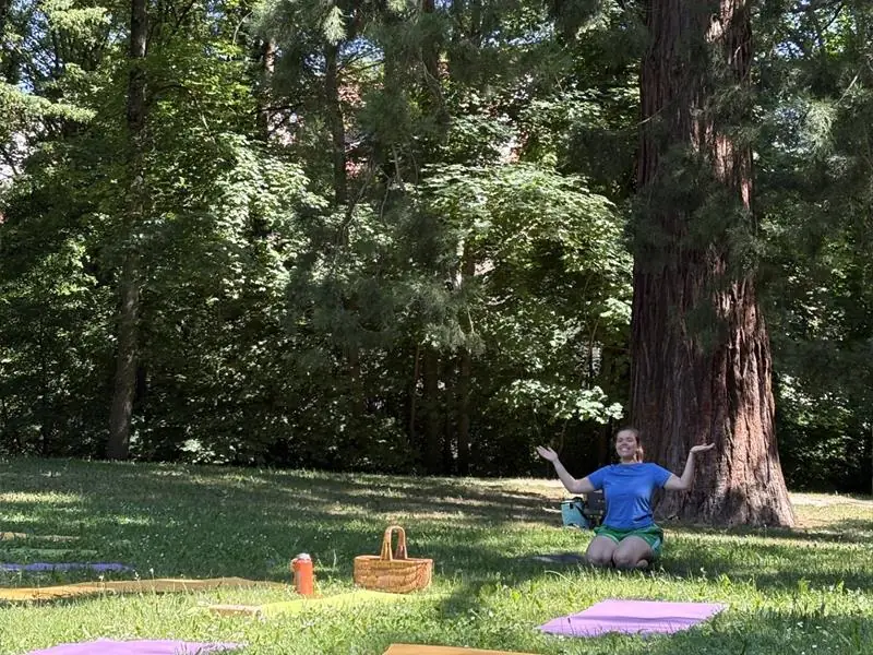 Yoga dans le parc Schweitzer
