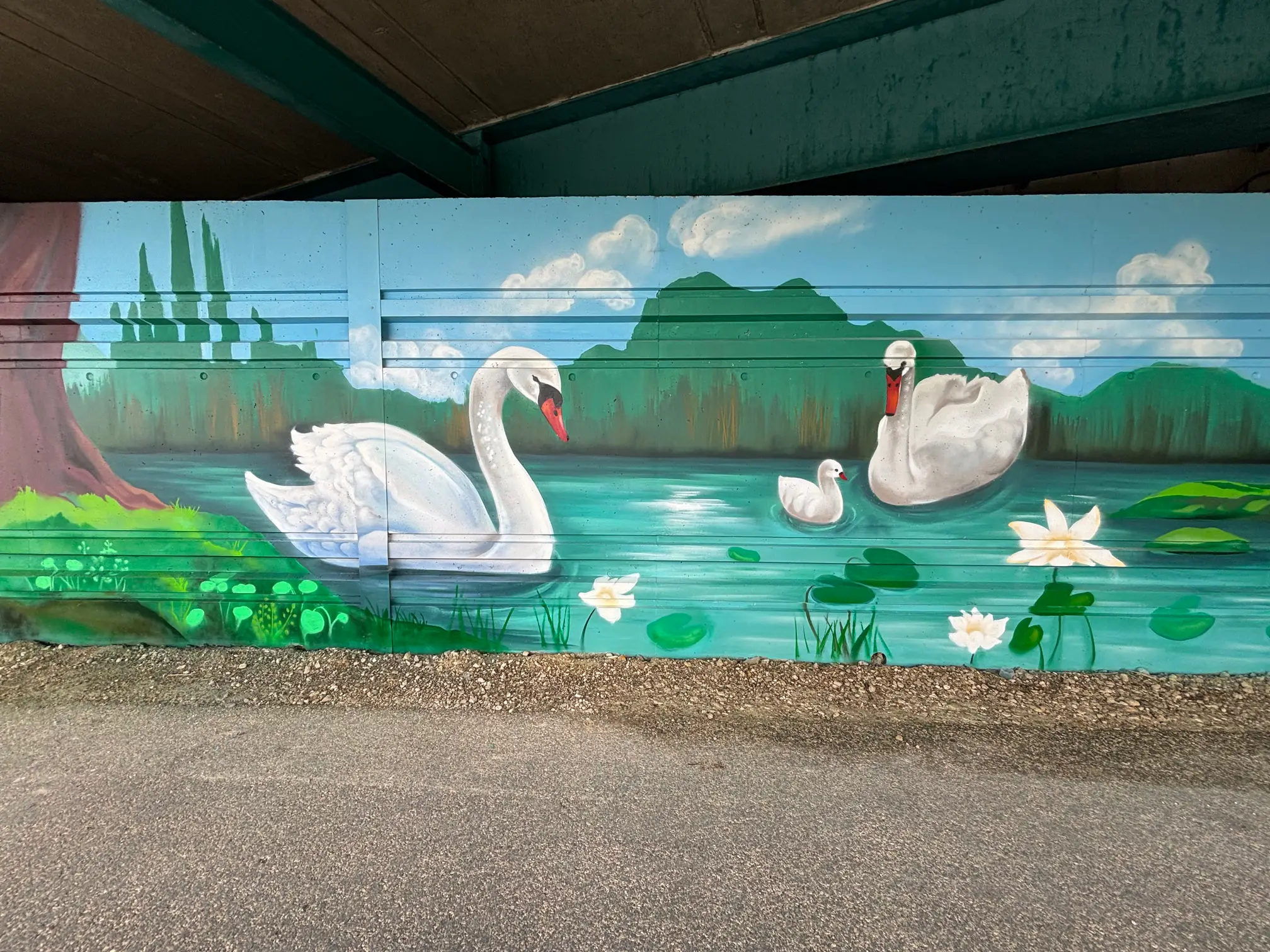 Fresque d'Anna Conda sur le Canal d'Orléans