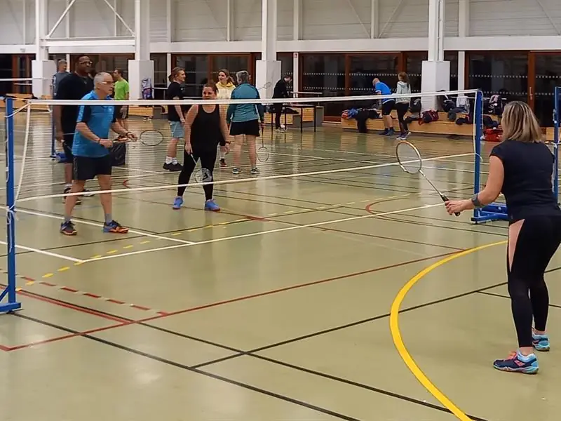Découverte et initiation au badminton pour les jeunes