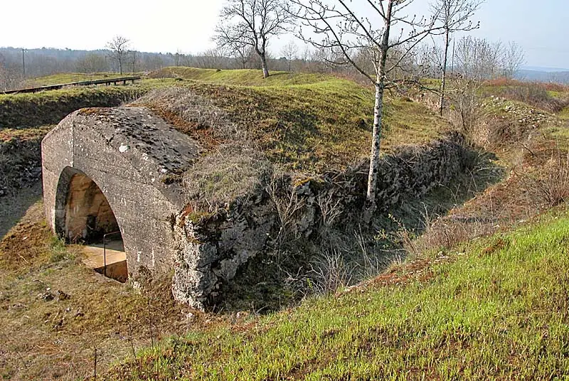 Ouvrage de Perrancey-les-Vieux-Moulins
