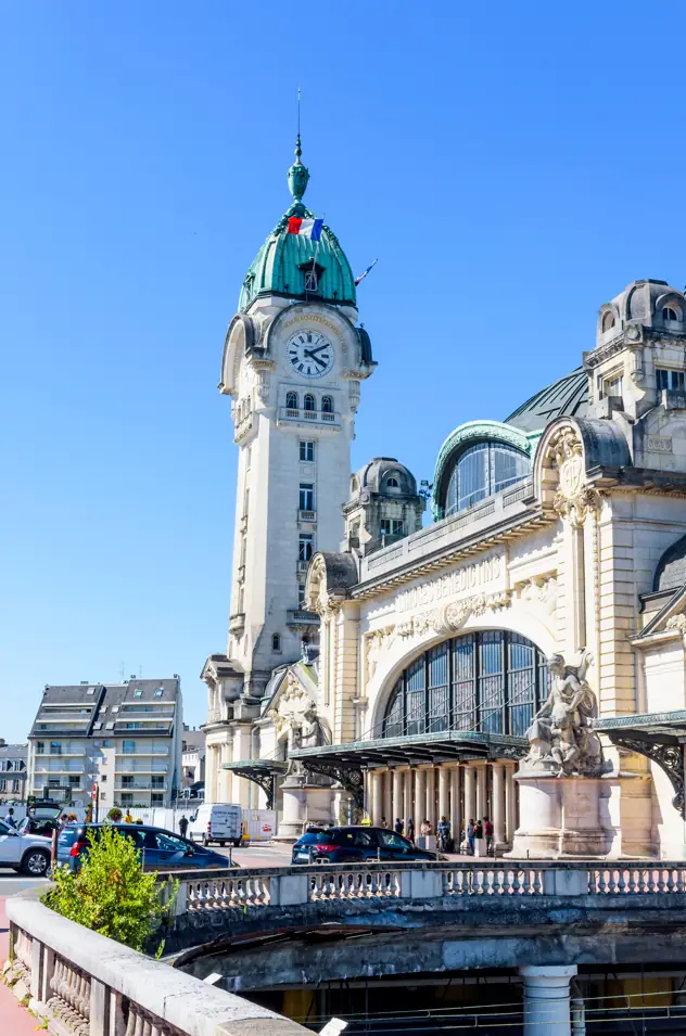 Gare des Bénédictins