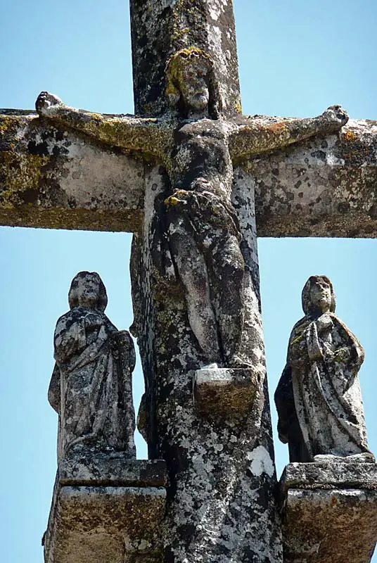 Croix de carrefour à Brennes