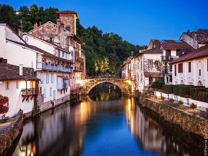 Visite nocturne de St Jean Pied de Port