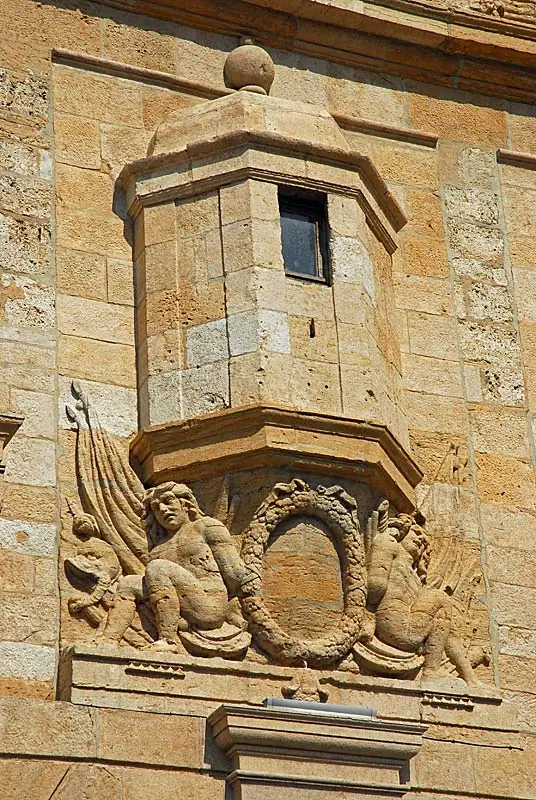 Porte des Moulins