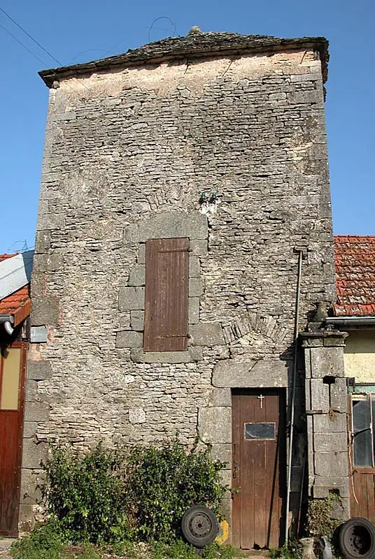 Pigeonnier de ferme de Dommarien