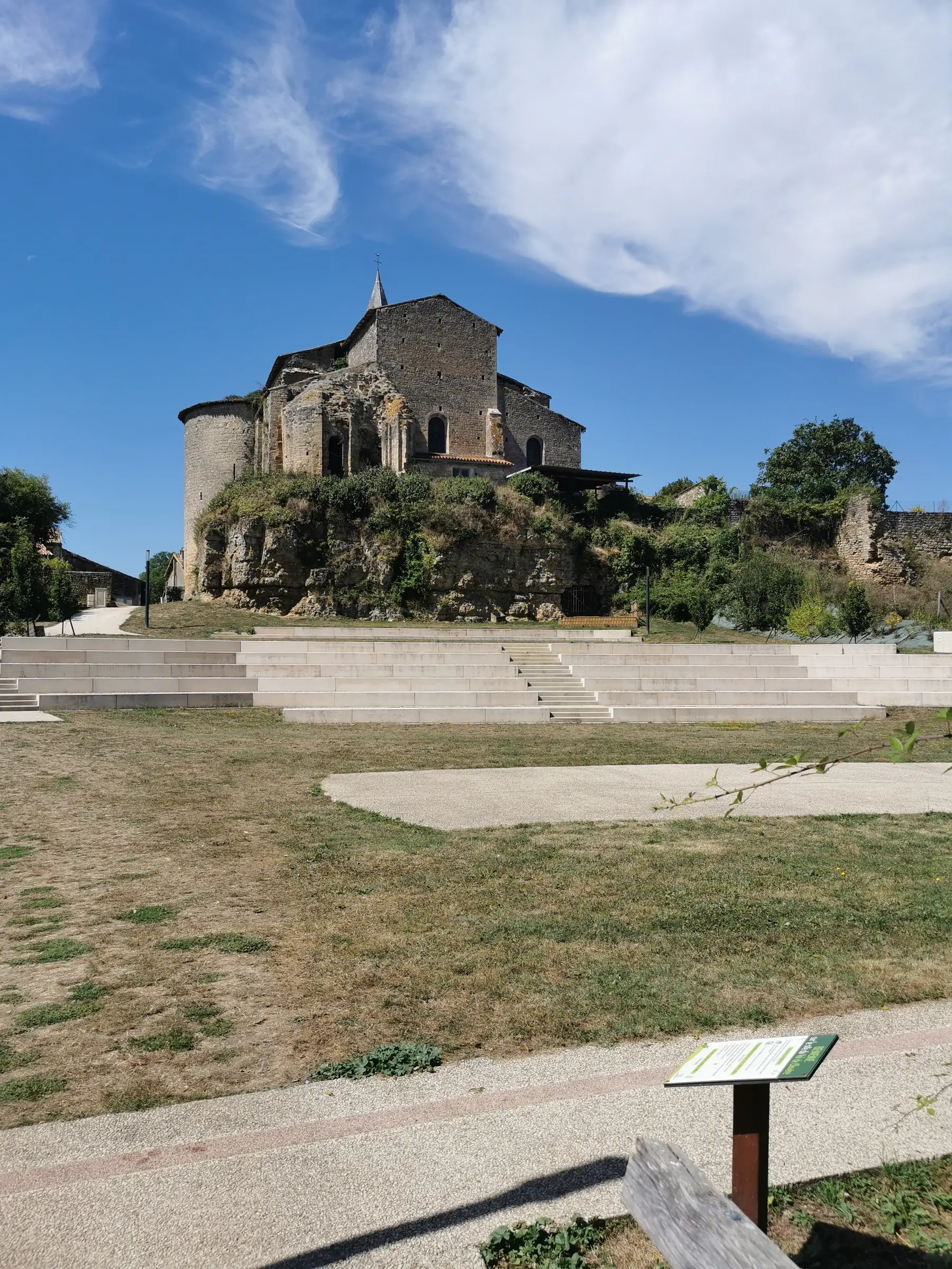 Château-Larcher, Petite Cité de Caractère