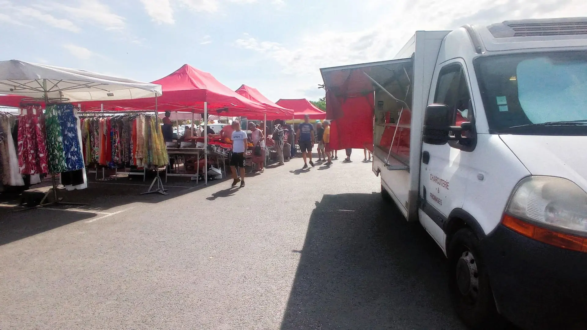 Marché de Ferrières