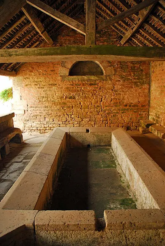 Lavoir de la Vieille Eglise de Fayl-Billot