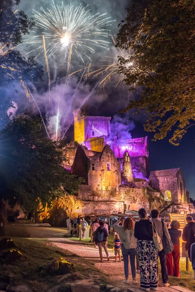 Château de Commarque - Les mystères de la Forteresse oubliée