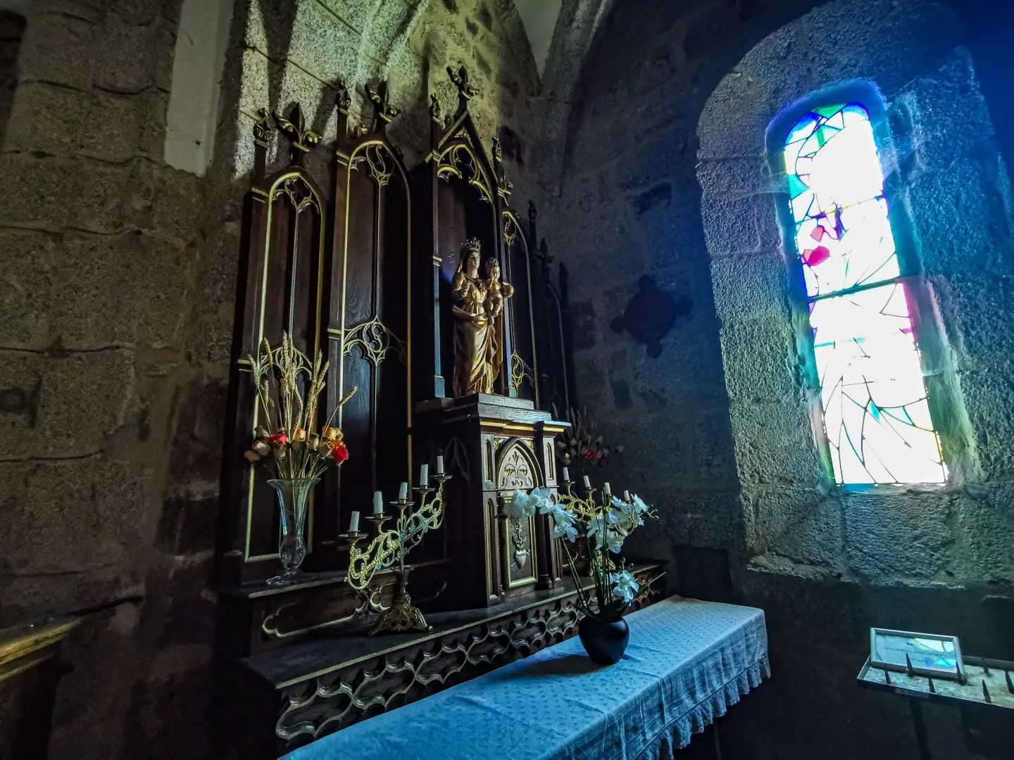ÉGLISE SAINT-FRÉZAL - JULIANGES