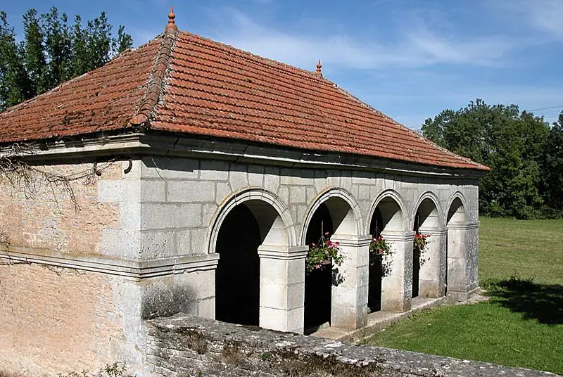 Fontaine-lavoir de Marac