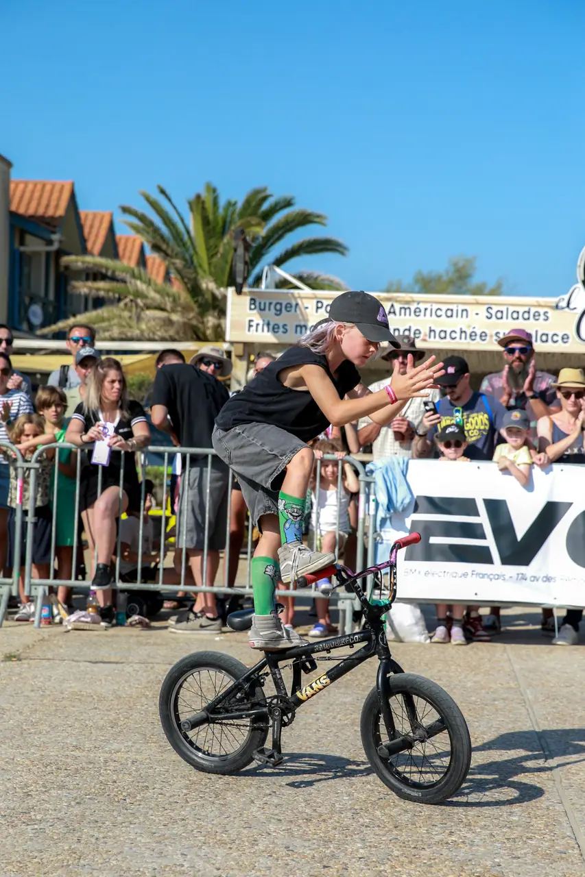 Spectacle pour enfants - Show de BMX Flat