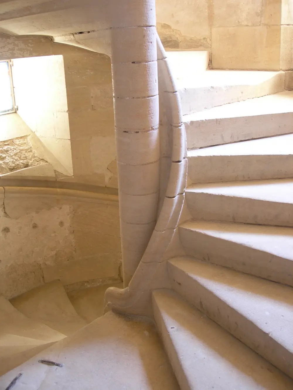 PALAIS DES ÉVÊQUES DE COMMINGES