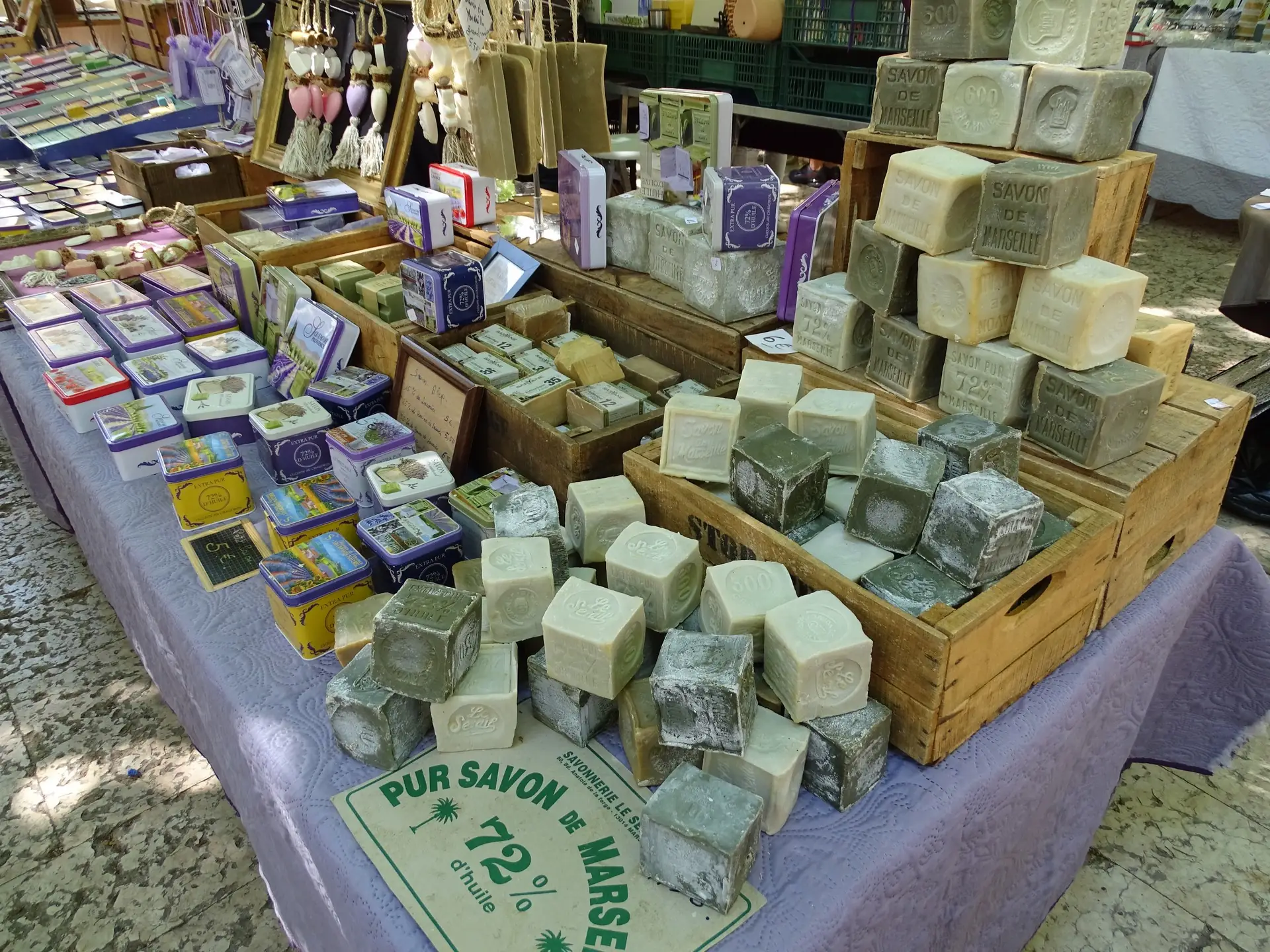 Grand Marché Provençal hebdomadaire