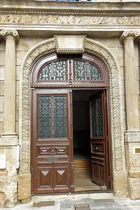 Façade Renaissance (Rue Saint-Didier)