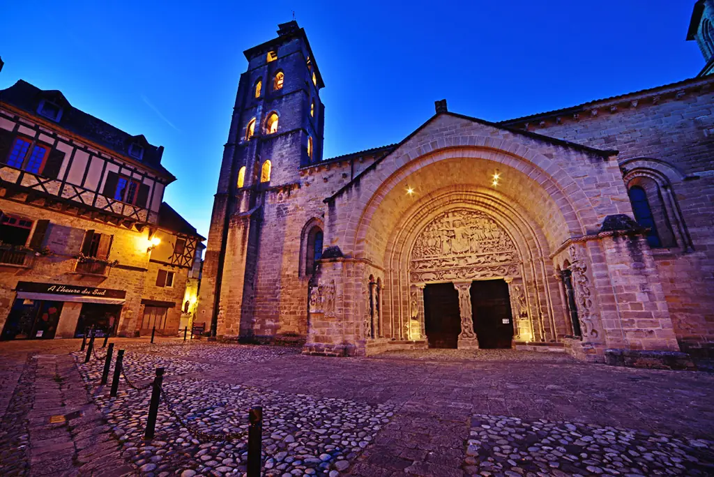 Beaulieu-sur-Dordogne - Un des Plus Beaux Villages de France