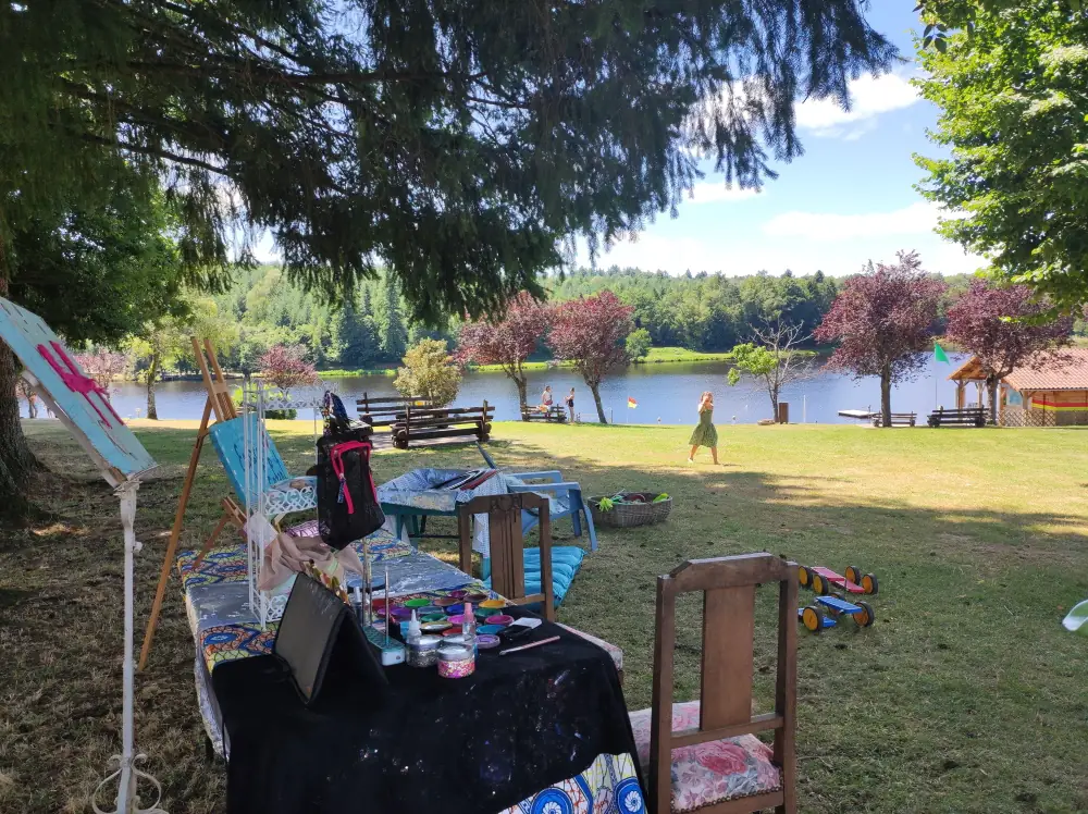 L'été en famille avec Ouest Limousin Tourisme - Atelier maquillage, sculpture de ballon et cirque