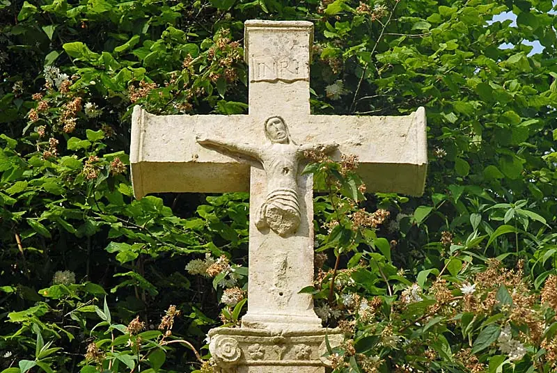 Croix de Rivière-les-Fosses