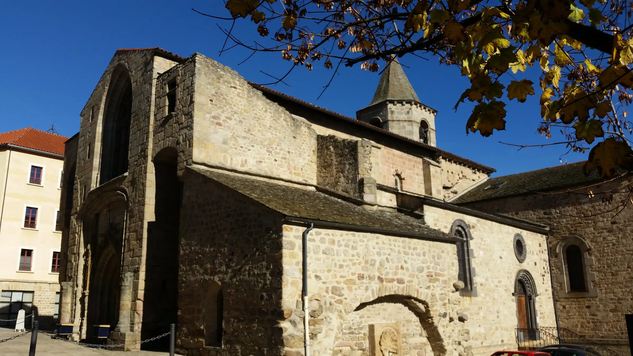 EGLISE SAINT-GERVAIS SAINT-PROTAIS