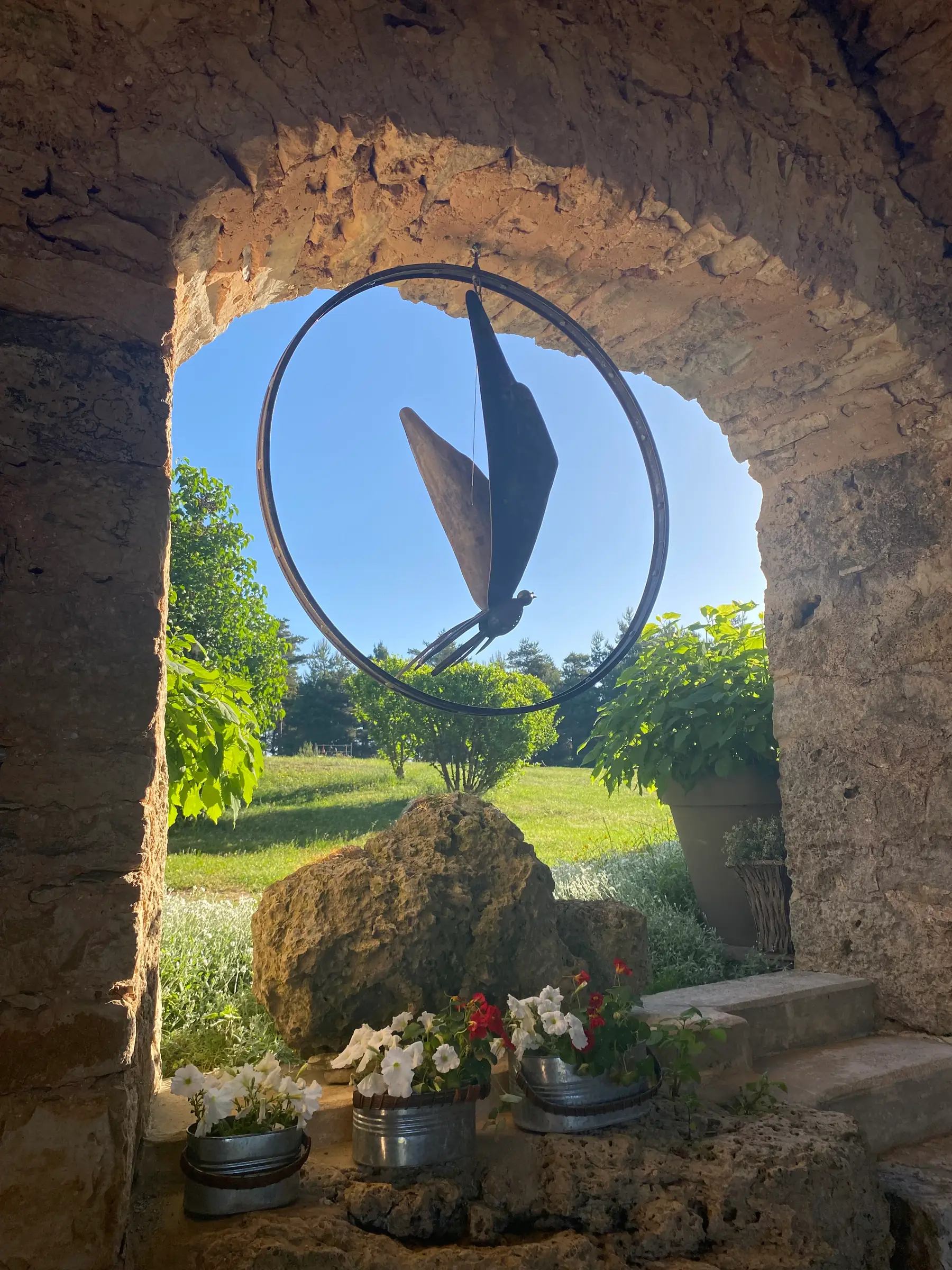 EXPOSITION À CAUVEL