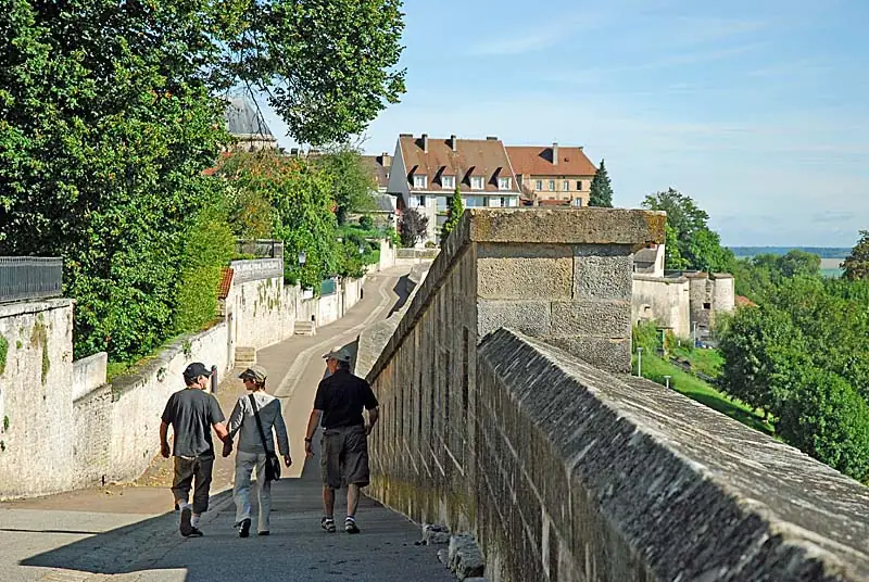 Les remparts de Langres