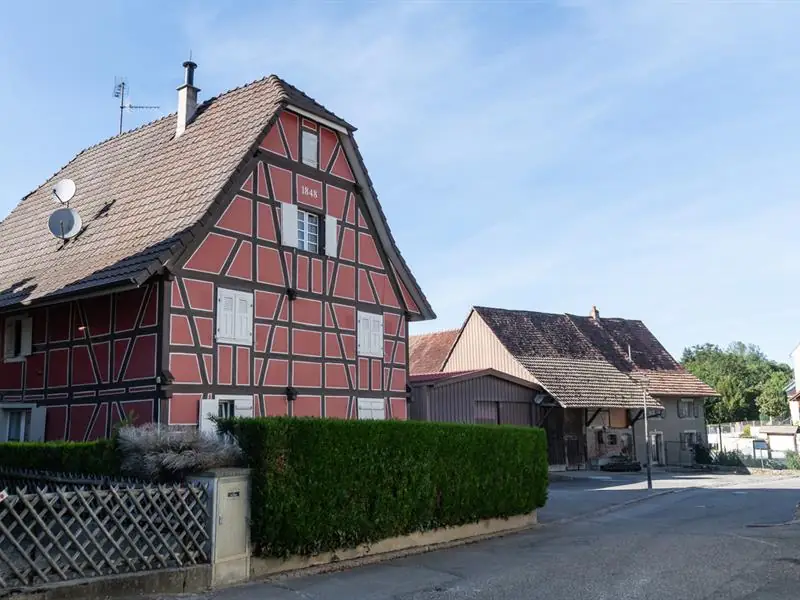 Centre-village et maisons anciennes