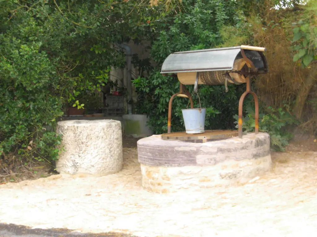 La Rochenard et son château d'eau observatoire