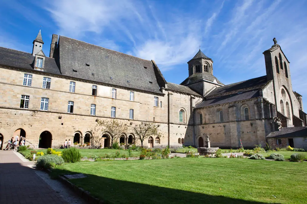 Aubazine, haut lieu de la vie monastique