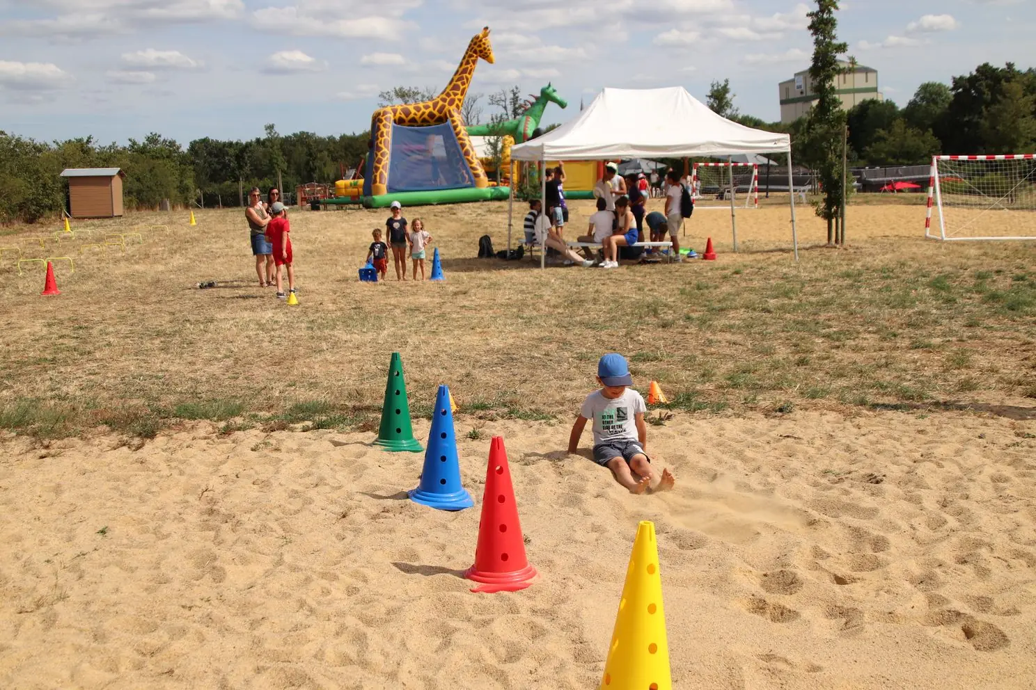 Les EstiVALes de SCIE - Structures gonflables, jeux en bois et terrains de sable