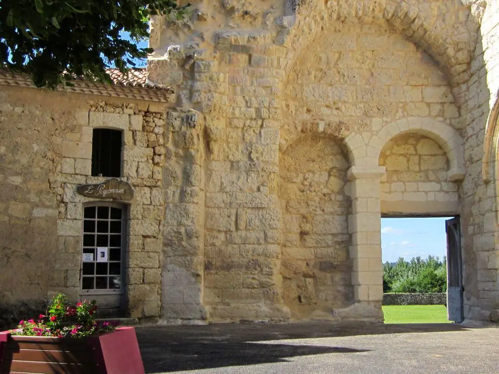 Site de l'église - expositions Sourzac