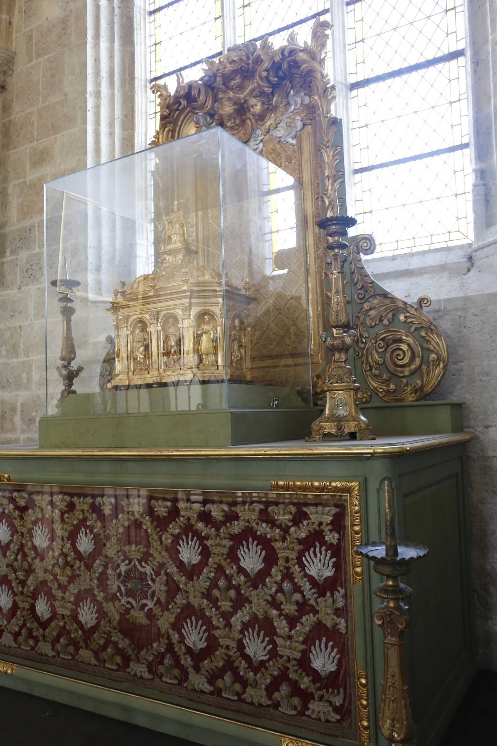 Eglise Saint-Martin et crypte Saint-Pipe