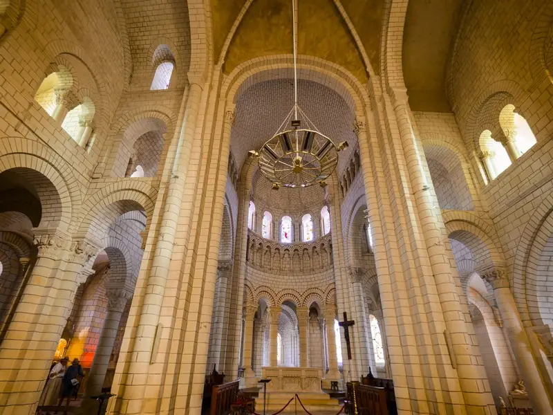 Eglise Abbatiale Saint-Pierre