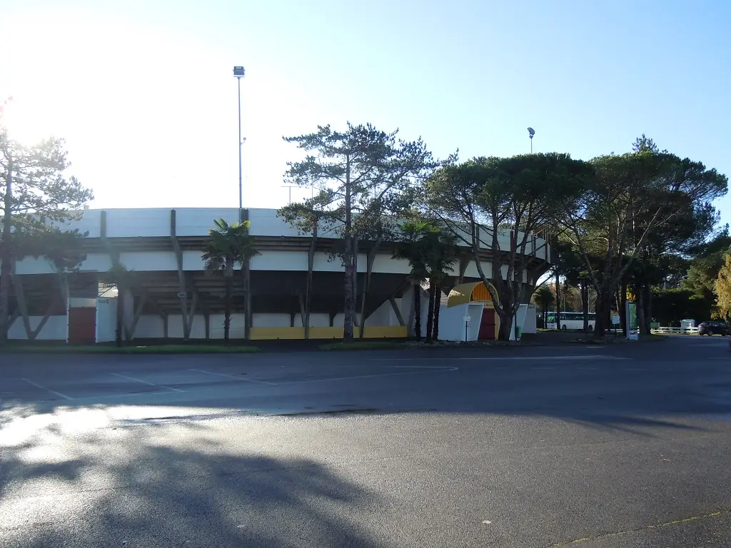 Arènes