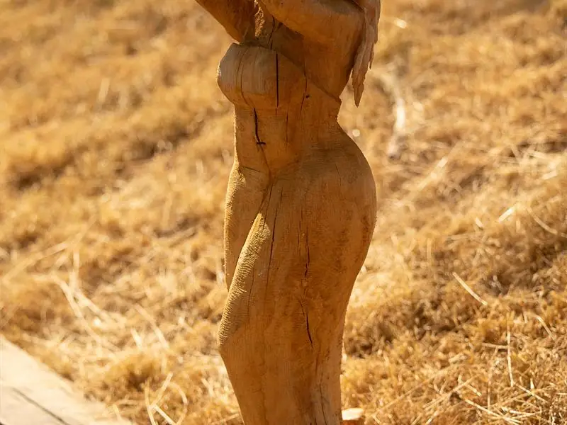 Sculpture "Ondine" - Légendes au Fil de la Nied