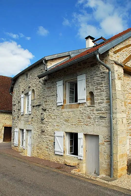 Ancienne maison vigneronne d'Aubigny (2)