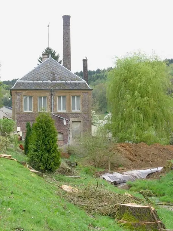 Ancienne usine de meubles