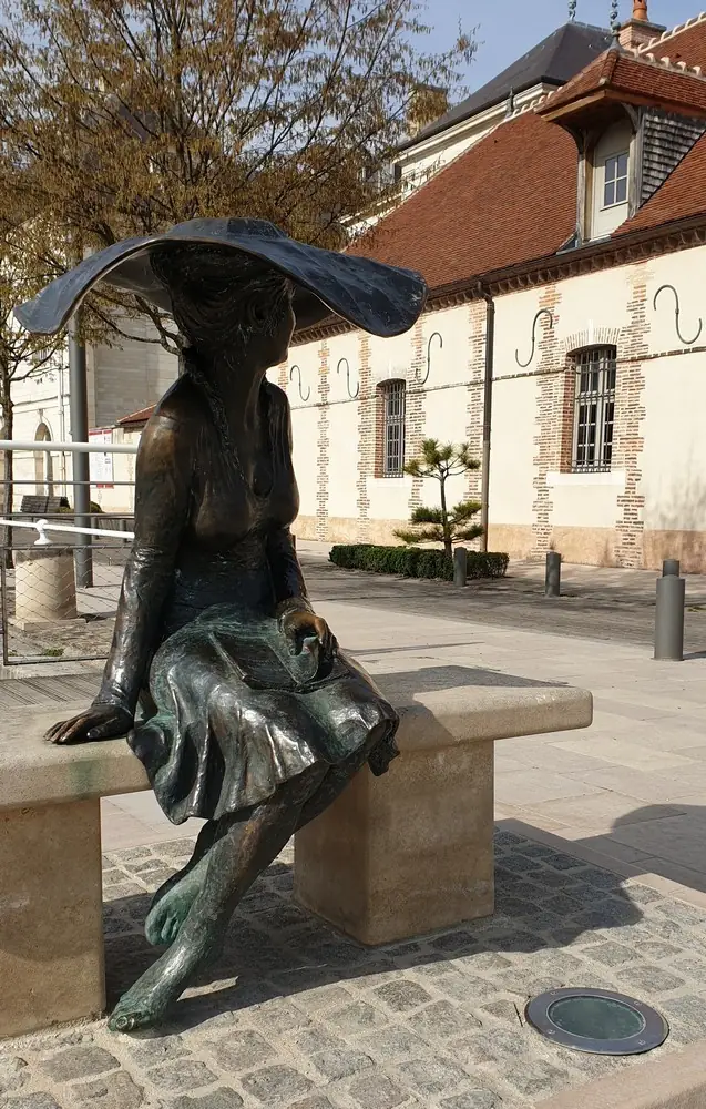 Lili, la dame au chapeau