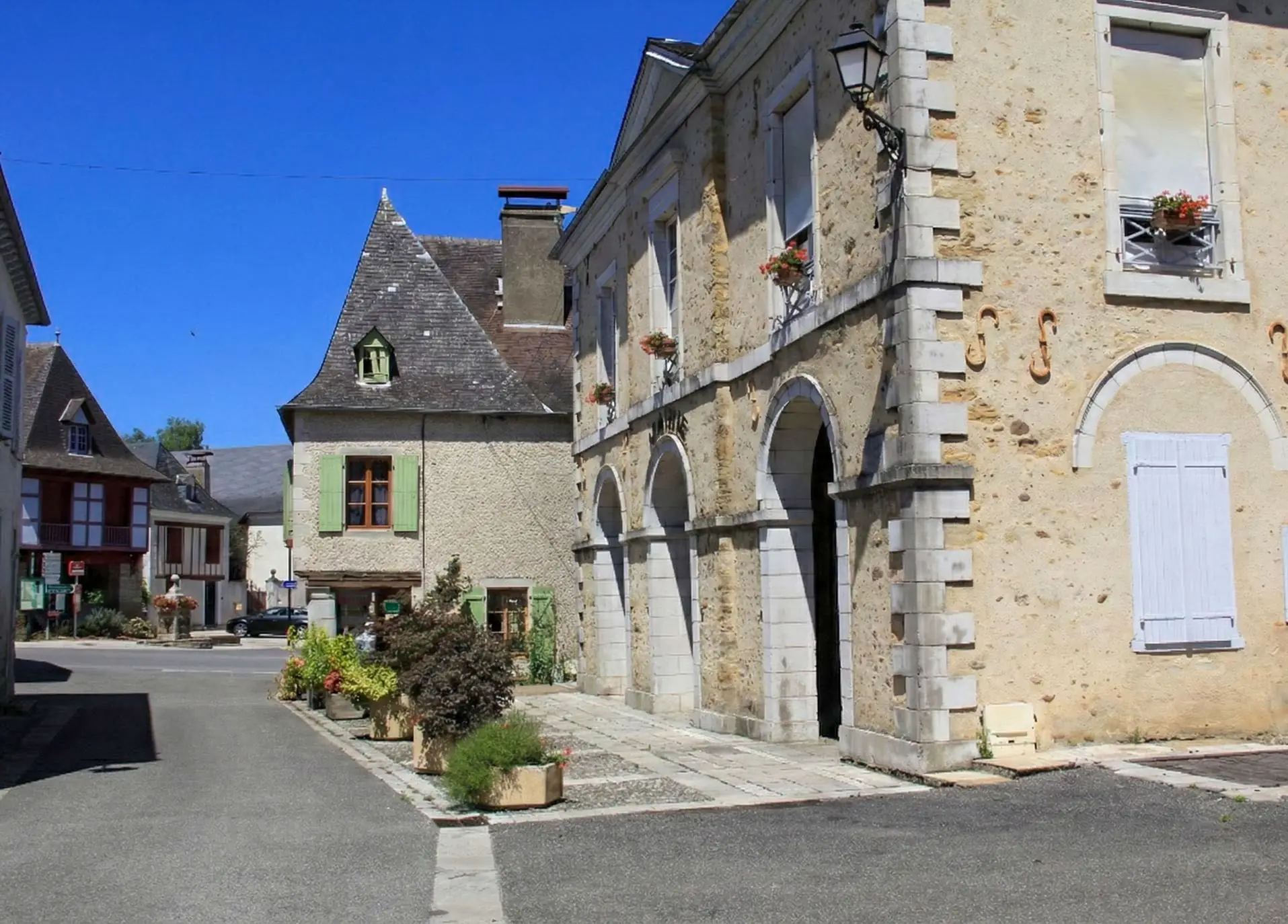 Visitez Lucq de Béarn et l'église Saint Vincent