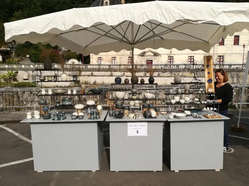 Marché de potiers : Au fil de l'eau