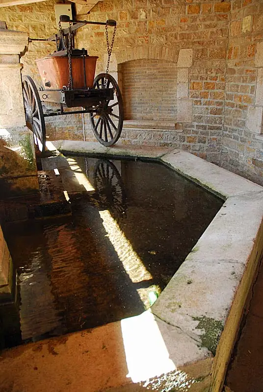 Lavoir de Noidant-le-Rocheux