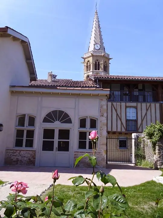 LE GRAND PRESBYTERE